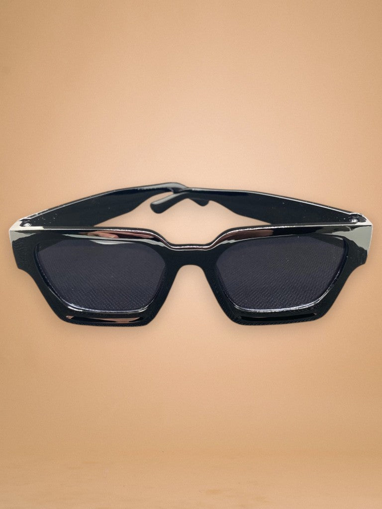 Lunettes de Soleil Noires & Verres Noirs Fumés