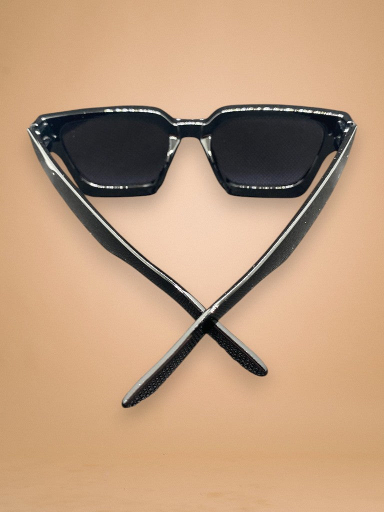 Lunettes de Soleil Noires & Verres Noirs Fumés