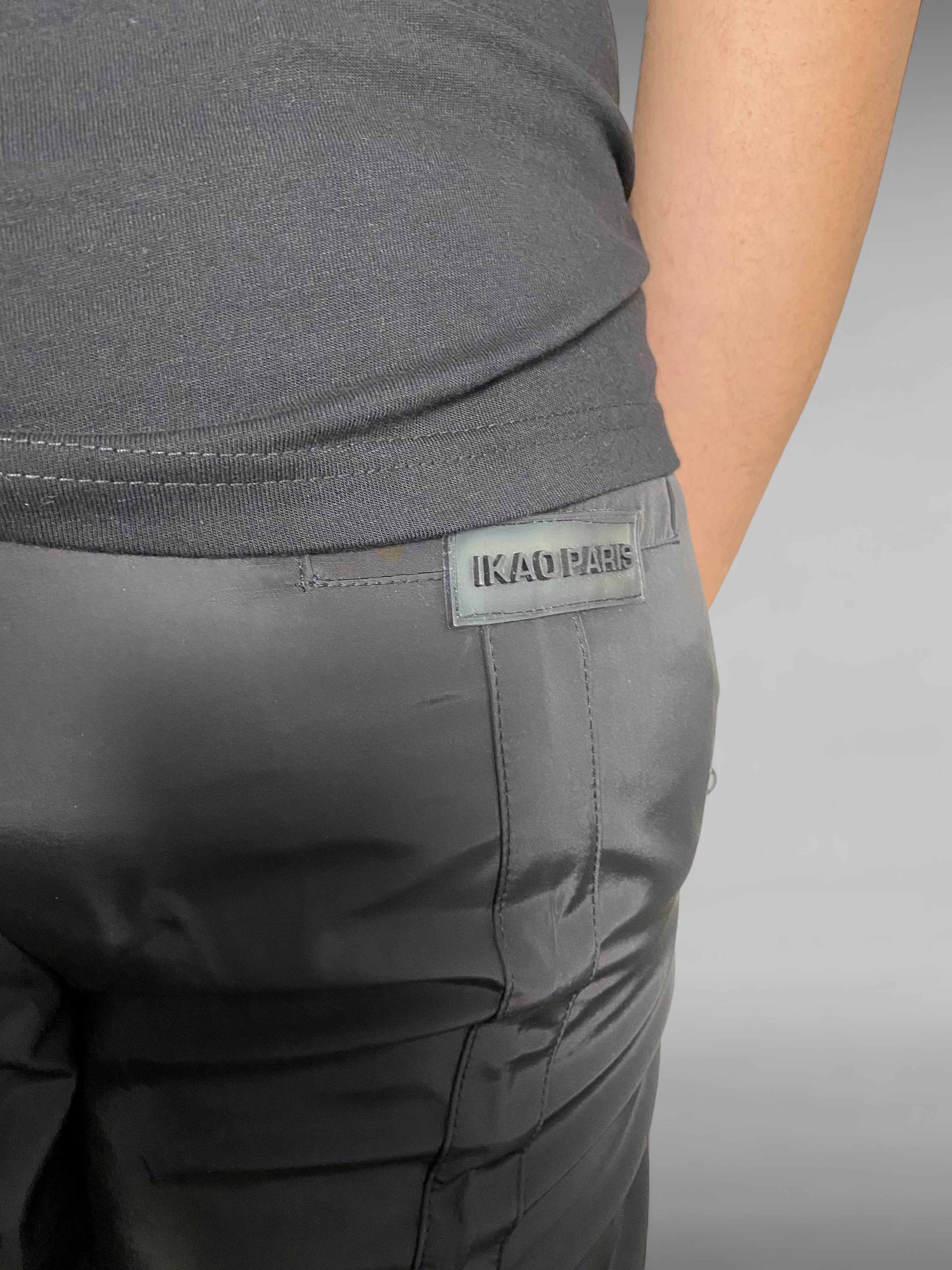 Cargo Technique Noir à Détails Métalliques – IKAO