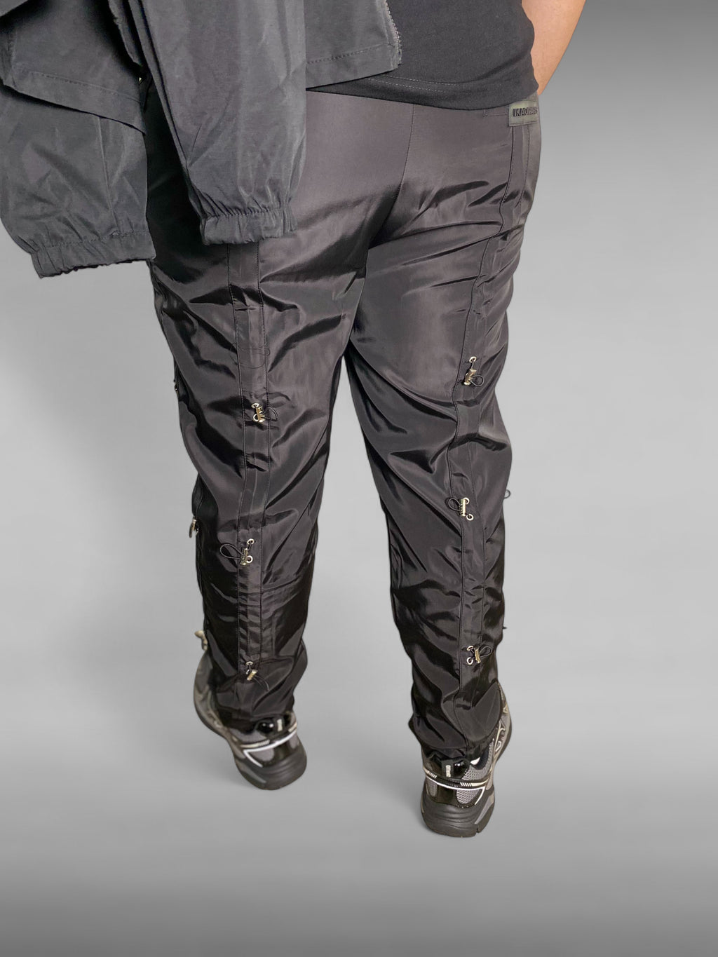 Cargo Technique Noir à Détails Métalliques – IKAO